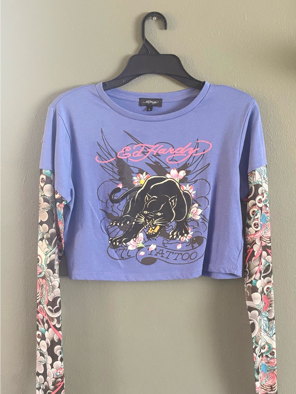 Women’s Ed Hardy Lavender Cropped Top with Black Panther Graphic size Large